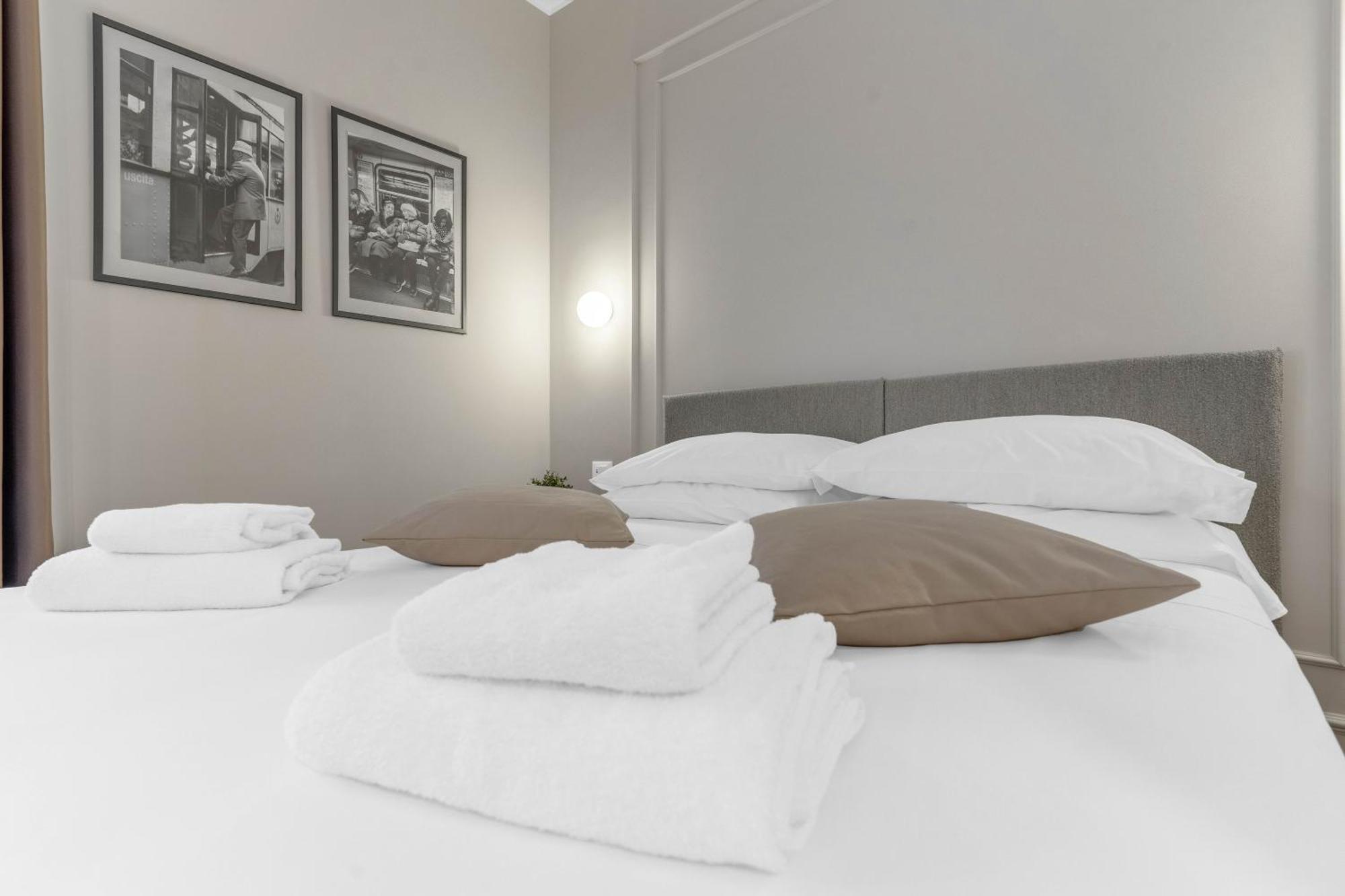 Torriani Suites Foresteria Lombarda Milán Exteriér fotografie
